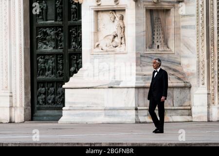 andrea bocelli during Andrea Bocelli at the Duomo Cathedral, Music Concert, Duomo Milano, Milan, Italy, April 12 2020 Stock Photo