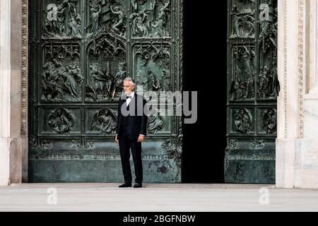 andrea bocelli during Andrea Bocelli at the Duomo Cathedral, Music Concert, Duomo Milano, Milan, Italy, April 12 2020 Stock Photo