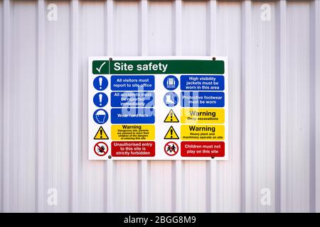 Construction site safety requirements notice Stock Photo - Alamy