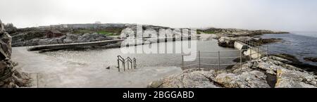 Early morning view to Sjobadet Myklebust swimming sea pool, Tananger, Norway, May 2018 Stock Photo
