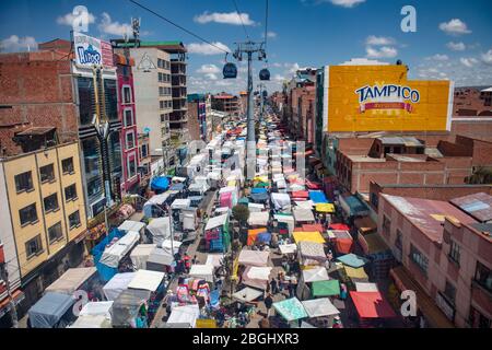 El Alto street market, La Paz, Bolivia, photographed from above cable car Stock Photo