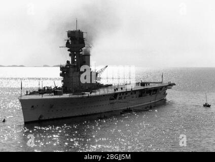 HMS Hermes (95 Stock Photo - Alamy
