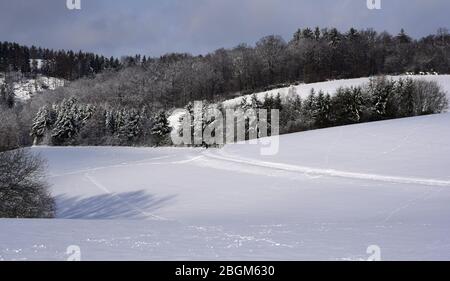 Winterlandschaft und Schneelandschaft in Taunusstein im Taunus. Winter landscape and snow landscape in Taunusstein in the Taunus. Stock Photo