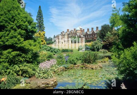 The beautiful gardens at Sandringham House on the Sandringham Estate country home of HM Queen Elizabeth II, Norfolk, England. Stock Photo