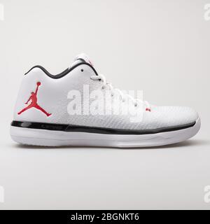 Air jordan xxxi low red online