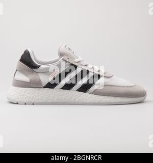 Adidas usa hotsell iniki kauai