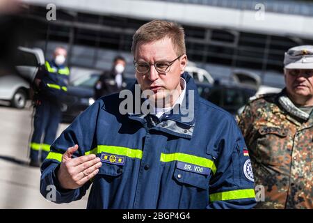 Neubiberg Bei Muenchen, Bavaria, Germany. 22nd Apr, 2020. Dr. Voss of the Technisches Hilfswerk Starnberg. Stock Photo