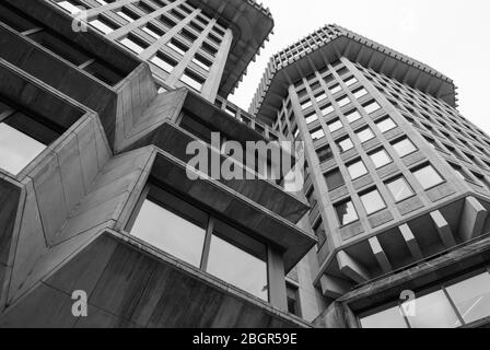 1970s Brutalist Architecture Ministry of Justice, 102 Petty France, Westminster, London SW1H by Fitzroy Robinson & Partners Stock Photo