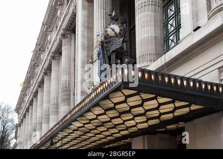 Luxury Premium West End Retail Selfridges Department Store, 400 Oxford St, London W1A 1AB by Daniel Burnham for Harry Gordon Selfridge Francis Swales Stock Photo