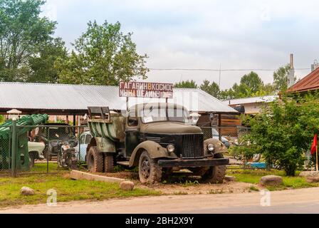 Myshkin, Yaroslavl Region, Russia, August 01, 2013. Museum of Retrotechnics Old garage. ZIL truck 151 years of production from 1948 to 1958. A truck w Stock Photo
