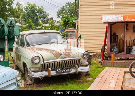 Myshkin, Yaroslavl Region, Russia, August 01, 2013. Museum of Retrotechnics Old garage. GAZ 21 Volga car years of production from 1956 to 1970. Stock Photo