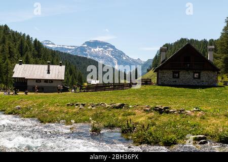 The mountain village of Crampiolo present at Alpe Devero, Lepontine Alps, Ossola, Piedmont, Italy Stock Photo