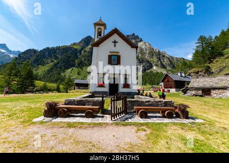 The mountain village of Crampiolo present at Alpe Devero, Lepontine Alps, Ossola, Piedmont, Italy Stock Photo