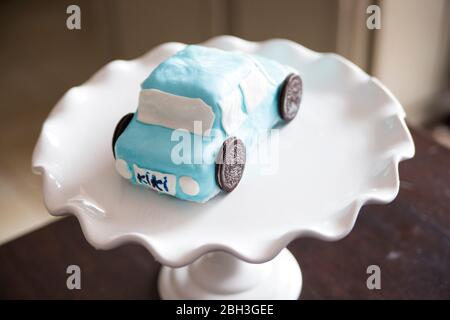 Ford EcoSport White Car Theme Cake