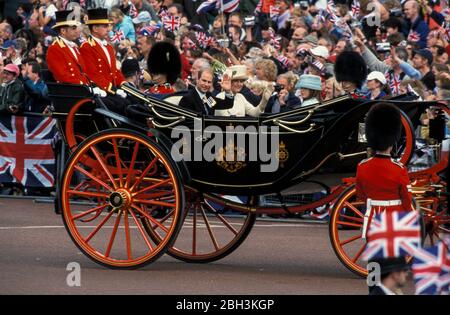 4th June 2002 - Prince Edward, Sophie Countess of Wessex and Princess Eugenie leaving Buckingham Palace during Queen Elizabeth's Golden Jubilee parade in London, UK Stock Photo