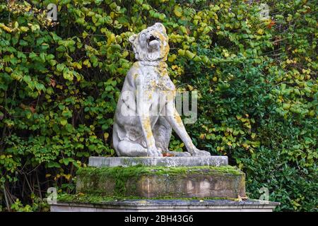 The Dogs of Alcibiades, dog sculpture in Victoria Park, London England United Kingdom UK Stock Photo