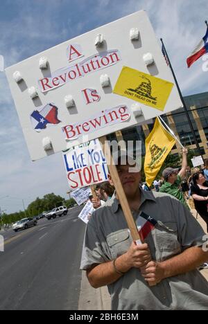 Austin, Texas USA, April 15 2009: A crowd estimated at around 1,000 gathers at a tax day 'tea party' at City Hall to protest federal government stimulus programs.  ©Marjorie Kamys Cotera/Daemmrich Photography Stock Photo