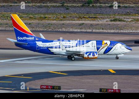 Phoenix, Arizona – April 8, 2019: Southwest Airlines Boeing 737-700 airplane in the Louisiana One special colors at Phoenix Sky Harbor airport (PHX) i Stock Photo