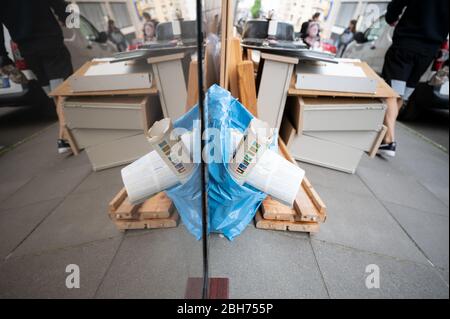 Stuttgart, Germany. 24th Apr, 2020. Bulky waste is reflected in the pane of an old mirror, which also belongs to the bulky waste pile. (to dpa 'Decline in household and bulky waste has not continued in 2018') Credit: Marijan Murat/dpa/Alamy Live News Stock Photo