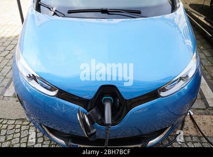 Berlin, Germany. 10th Apr, 2020. An electric car from Renault is being charged. Credit: Annette Riedl/dpa-Zentralbild/ZB/dpa/Alamy Live News Stock Photo