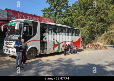 Siddhartha Highway, Nepal - 14 January 2020: bus stopped at a restaurant on Siddhartha Highway in Nepal Stock Photo