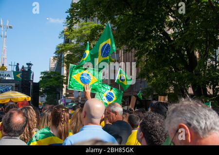 Sao Paulo, SP, Brazil, 2018/10/21, Demonstration pro presidential candidate  Jair Bolsonaro on Paulista Avenue - asian lady dressed with brazilian flag  Stock Photo - Alamy