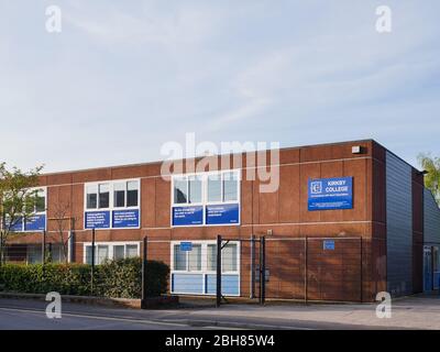 KIRKBY IN ASHFIELD, ENGLAND - APRIL 24: Exterior of Kirkby College, early morning, during Coronavirus closure. Tennyson Street, in Kirkby In Ashfield, Stock Photo