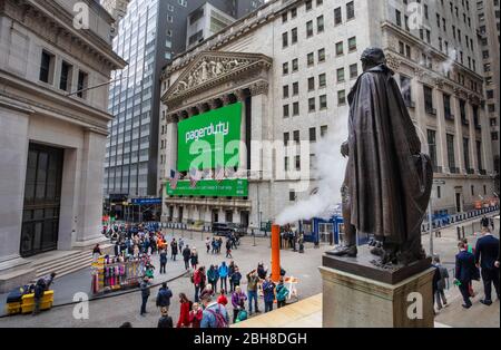 USA, New York City, Manhattan, stock exchange