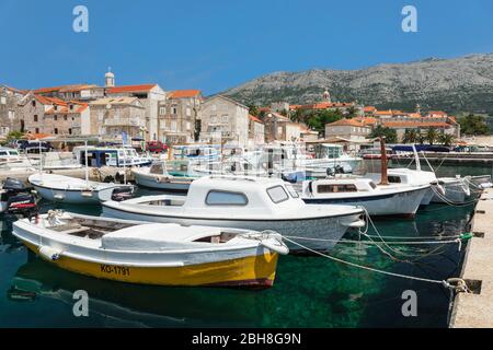 Fischerhafen, Korcula Stadt, Insel Korcula, Kroatische Adriaküste, Dalmatien, Kroatien Stock Photo