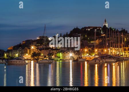 Primosten, Kroatische Adriaküste, Dalmatien, Kroatien Stock Photo