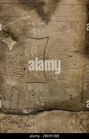 Italien, Mezzogiorno, Apulien / Puglia, Provinz Foggia, Gargano, Mattinata, Apotheke Sansone, Felsenmalerei Stock Photo