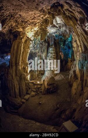 Italien, Mezzogiorno, Apulien / Puglia, Halbinsel Salento, Valle d'Itria, Grotte di Castellana Stock Photo