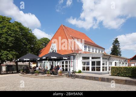 Achim, Restaurant Alte Feuerwache am Bibliotheksplatz Stock Photo