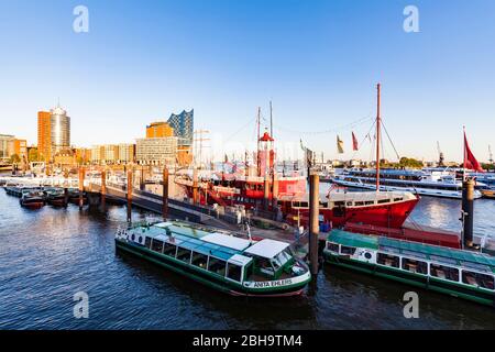 Germany, Hamburg, Harbor, HafenCity, Elbphilharmonie, Elphi, City Sporthafen, The Lightship, Restaurant u. Hotel, excursion boats Stock Photo