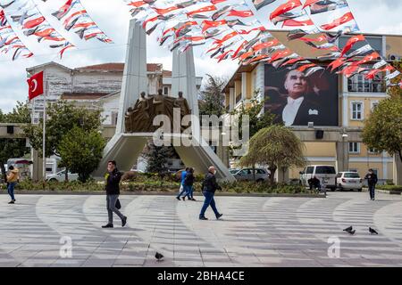 April 22, 2020, Istanbul, Turkey: General citizen scenes from Bakirkoy square before four days curfew during coronavirus days. Stock Photo
