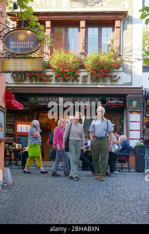 Drosselgasse in the old town, Rüdesheim am Rhein, UNESCO World Heritage Site Upper Middle Rhine Valley, Rhine Valley, Hesse, Germany Stock Photo