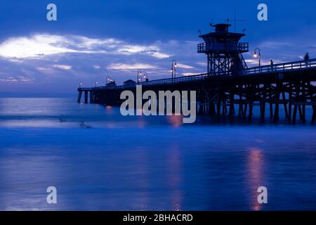 Sunset over pier, San Clemente, California, USA Stock Photo