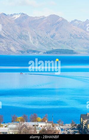 New Zealand, elevated view to Queenstown Stock Photo - Alamy