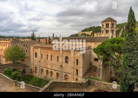 Europe, Spain, Catalonia, Girona, view of the Sant Pere de Galligants Monastery in the historic center of Girona Stock Photo