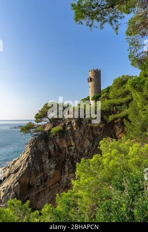Europe, Spain, Catalonia, Costa Brava, Watchtower Torre de Colomina near Palamós Stock Photo