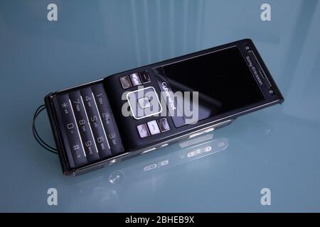 Sony Ericsson Cyber-shot C905 vintage mobile phone Stock Photo
