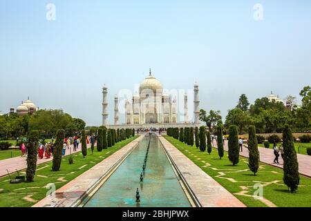 one of the seven 7 world wonders,beautiful taj mahal.mahal taj,shahjahan,mumtaz,monument in india,agra,delhi,monument of love,romantic monuments Stock Photo