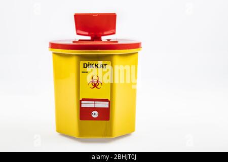 Different sizes of Medical waste bins (1.3, 2, 3, 5 liter). Yellow  biohazard medical contaminated and sharp clinical waste container isolated  on white Stock Photo - Alamy