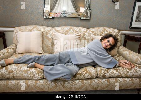 Claudia Cardinale at the Belmonds Reid's Palace in Funchal, Madeira. The actress received a career award at the IV the Funchal International Film Festival. Stock Photo