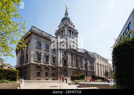 Old Bailey, GV General View, seen in summer sunlight, London, England, UK Stock Photo