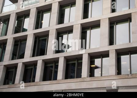 Portland Stone Windows Square Geometric 10 Paternoster Sq.London EC4M 7LS by Eric Parry Architects Stock Photo