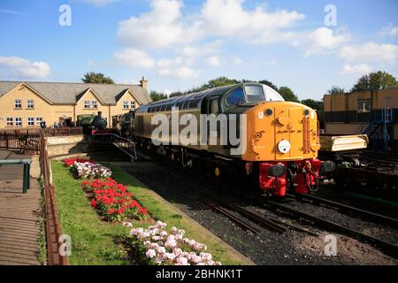 Preserved Class 40 locomotive D306 at Nene Valley Railway, Wansford Station, Peterborough, Cambridgeshire, England Stock Photo