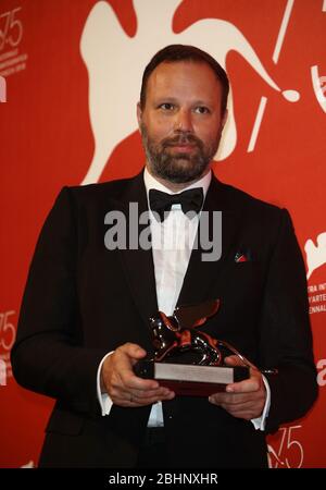 VENICE, ITALY - SEPTEMBER 08: Yorgos Lanthimos poses with the Silver Lion for 'The Favourite' at the Winners Photocall Stock Photo