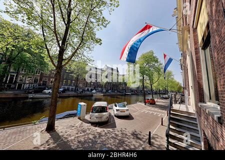 Amsterdam, Netherlands. 27th Apr, 2020. AMSTERDAM, 27th April, 2020. , Kingsday 2020 in Amsterdam . Koningsdag, Herengracht. Credit: Pro Shots/Alamy Live News Stock Photo