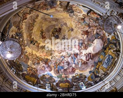 Frescos en el interior de la Basílica de la Virgen de los Desamparados. Valencia. Comunidad Valenciana. España Stock Photo